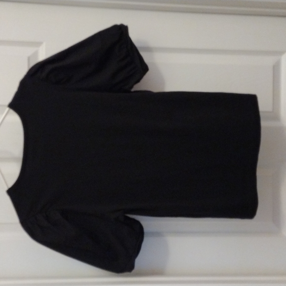 Saks 5th Ave EUC puffy short sleeves top - Picture 6 of 7